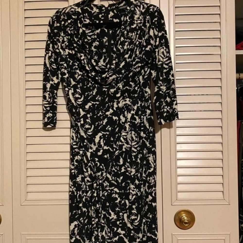 👩🏼‍💻💼Ellen Tracy || Drape Neckline dress 8